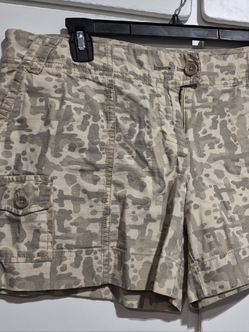 Route 66 Women's Beige & Taupe Camo Cargo Shorts